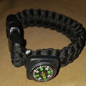 Survival bracelet